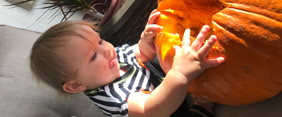 Pumpkin Guts Sensory Play