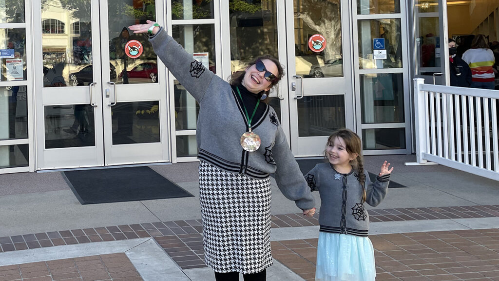 Bun in the Coven Sweaters @ Season's Screamings 2021